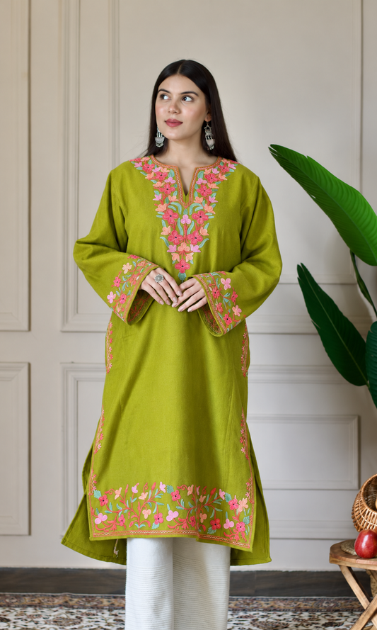 Lime Rosé Garden Aari Embroidered Fine Cashmilon Pheran