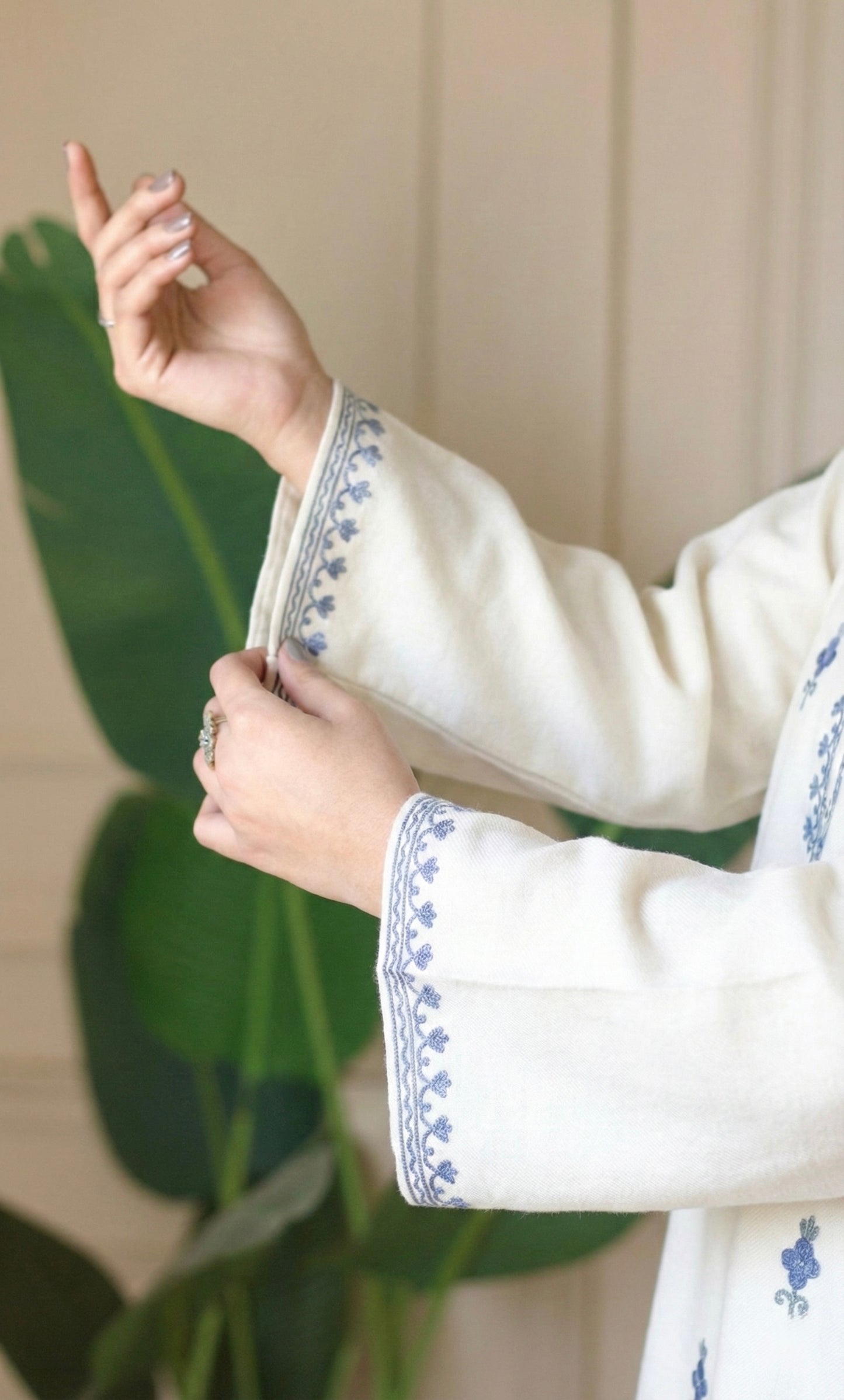 Sky Glow White Kashmiri Aari Embroidered Fine Cashmilon Short Kurti