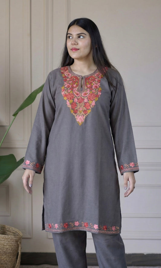 Soft Aubergine Kashmiri Aari Woollen Co-ord Set – Blush Glow