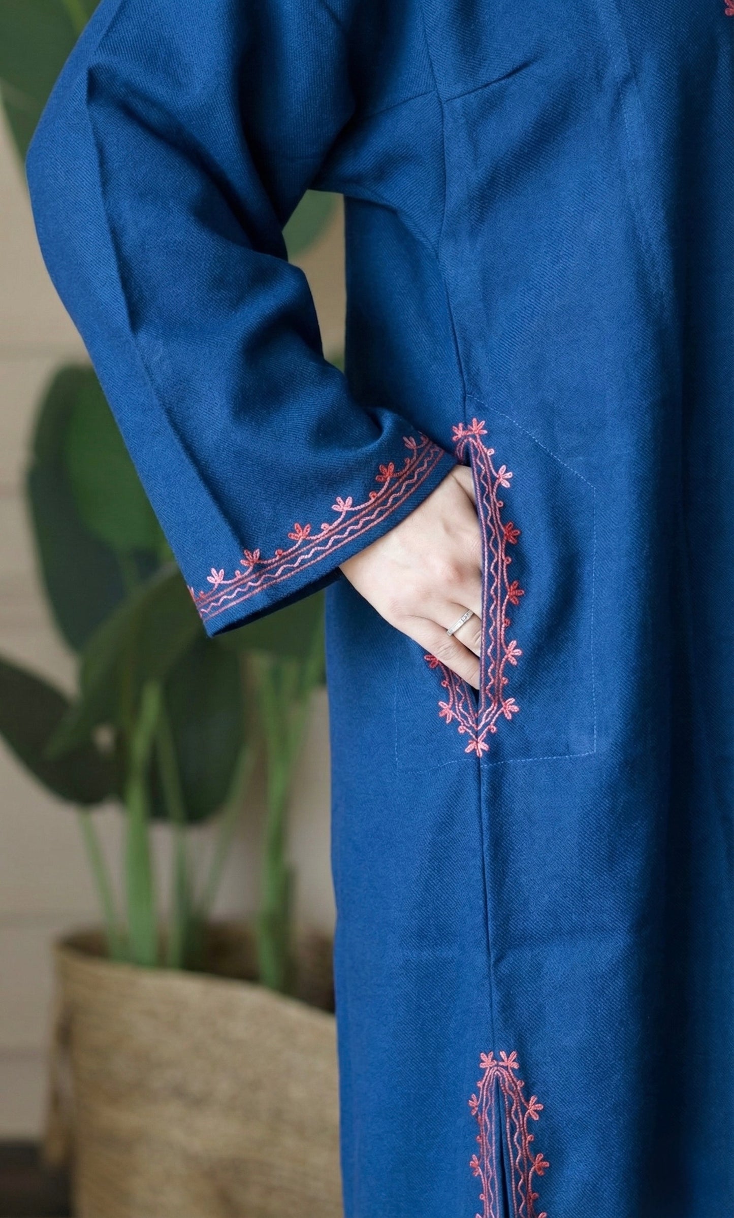 Blue Rose Bloom Aari Embroidered Fine Cashmilon Pheran