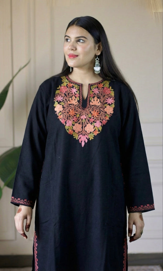 Sunset Bloom Black Aari Embroidered Fine Cashmilon Pheran