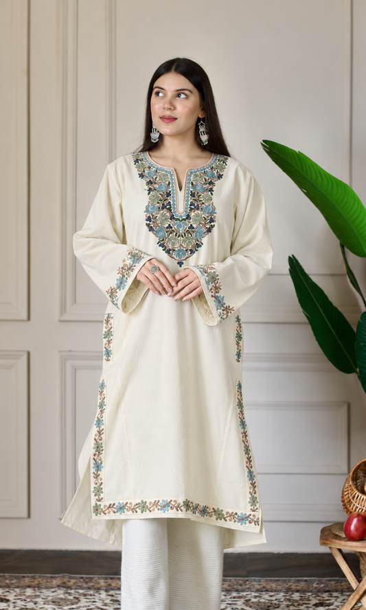 Ivory Sage Bloom Aari Embroidered Fine Cashmilon Pheran