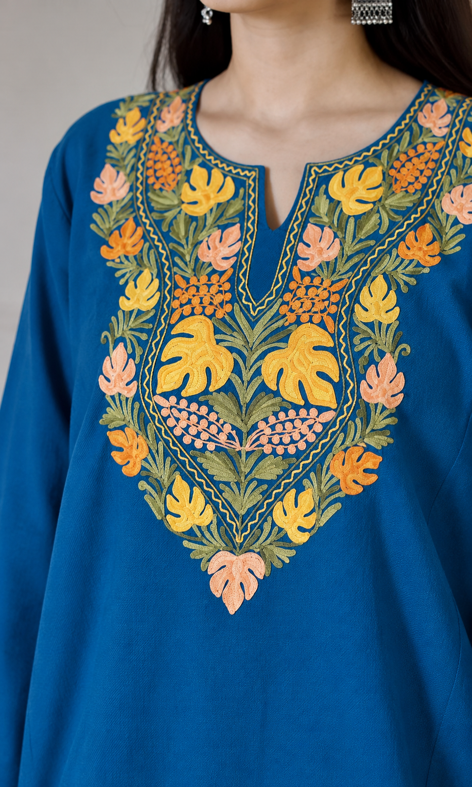 Blue Vibrant Aari Embroidered Fine Cashmilon Pheran