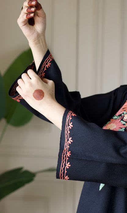 Floral Glow Aari Embroidered Black Fine Cashmilon Pheran