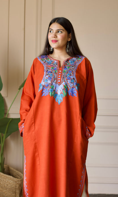 Red Blue Bliss Aari Embroidered Fine Cashmilon Pheran
