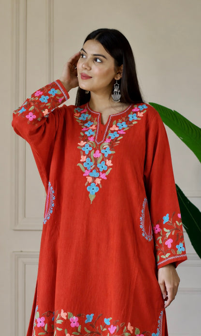 Rust Sapphire Bloom Aari Embroidered Fine Cashmilon Pheran