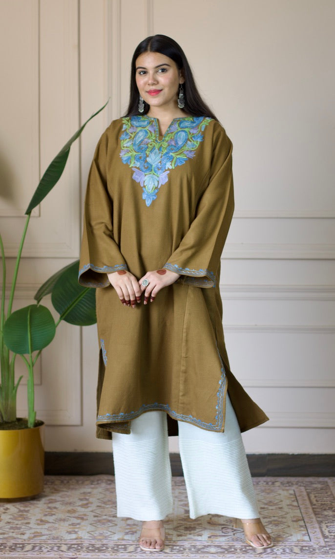 Brown Aari Embroidered Fine Cashmilon Pheran