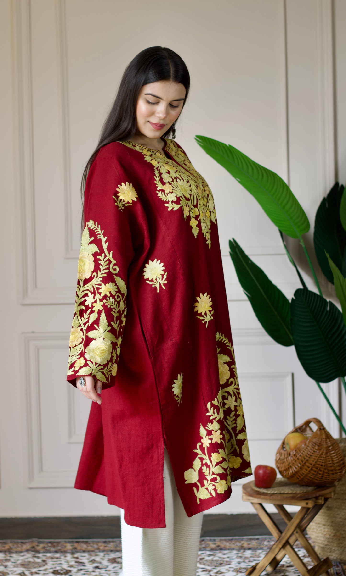 Maroon Aari Embroidered Wool Pheran