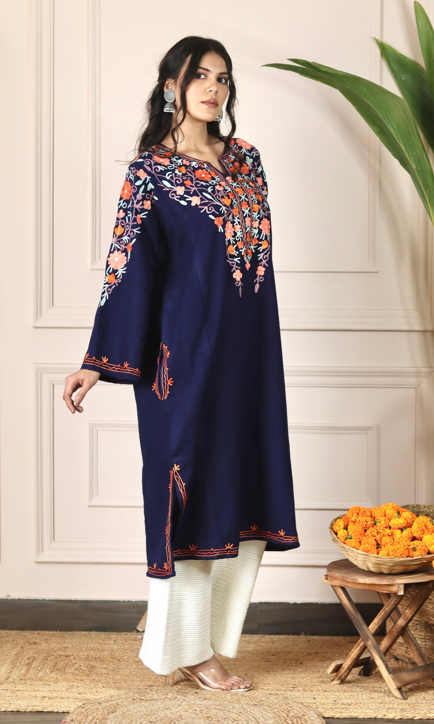 Navy Blue Aari Embroidered Fine Cashmilon Pheran