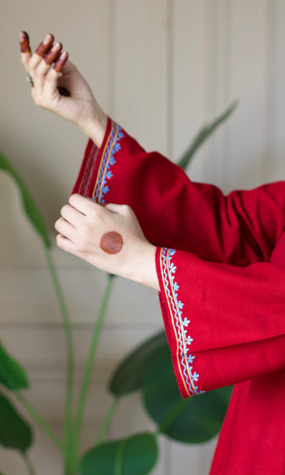 Ruby Bloom Aari Embroidered Fine Cashmilon Pheran