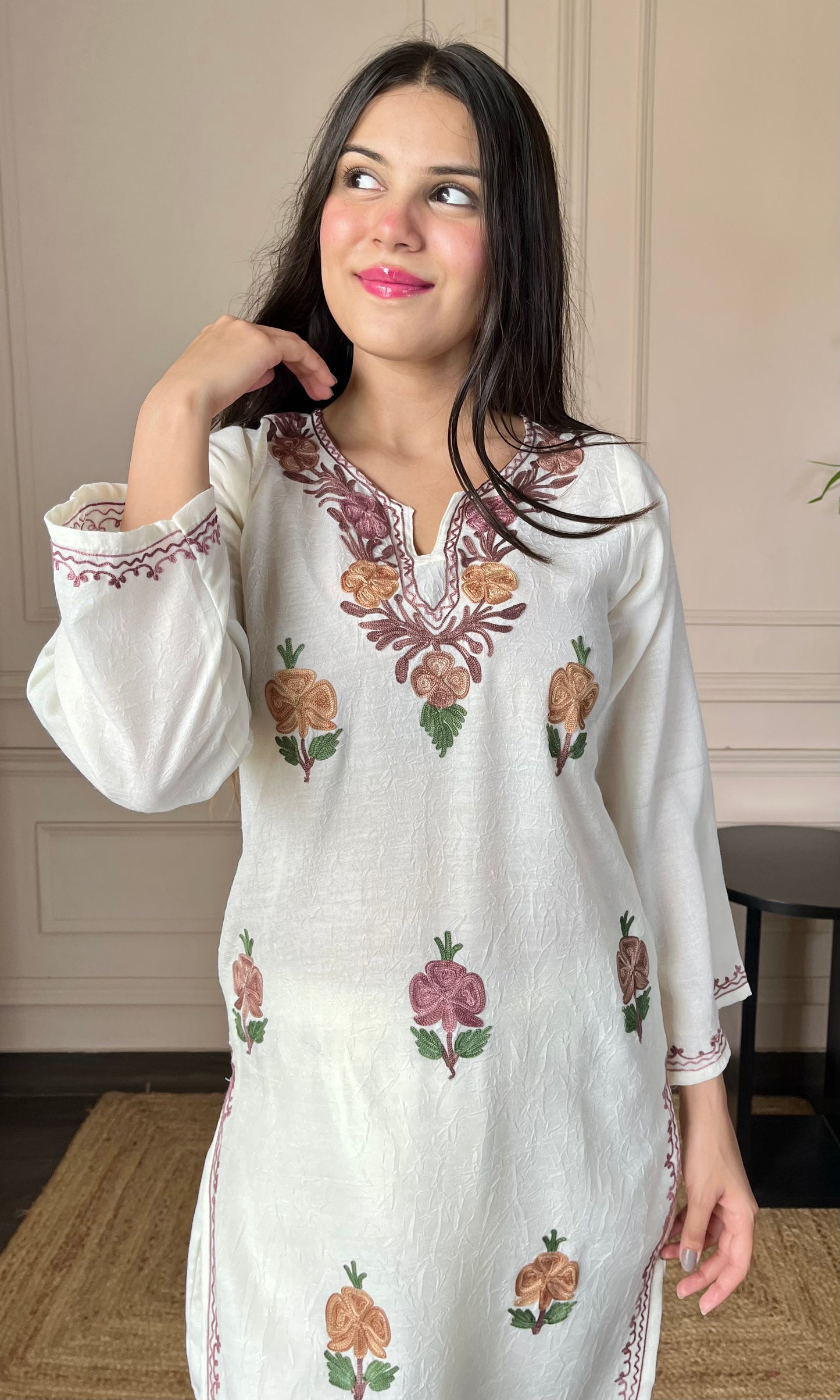 White Aari Embroidered Crushed Cotton Kurti