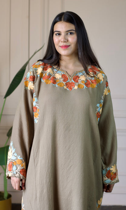 Beige Aari Embroidered Wool Pheran