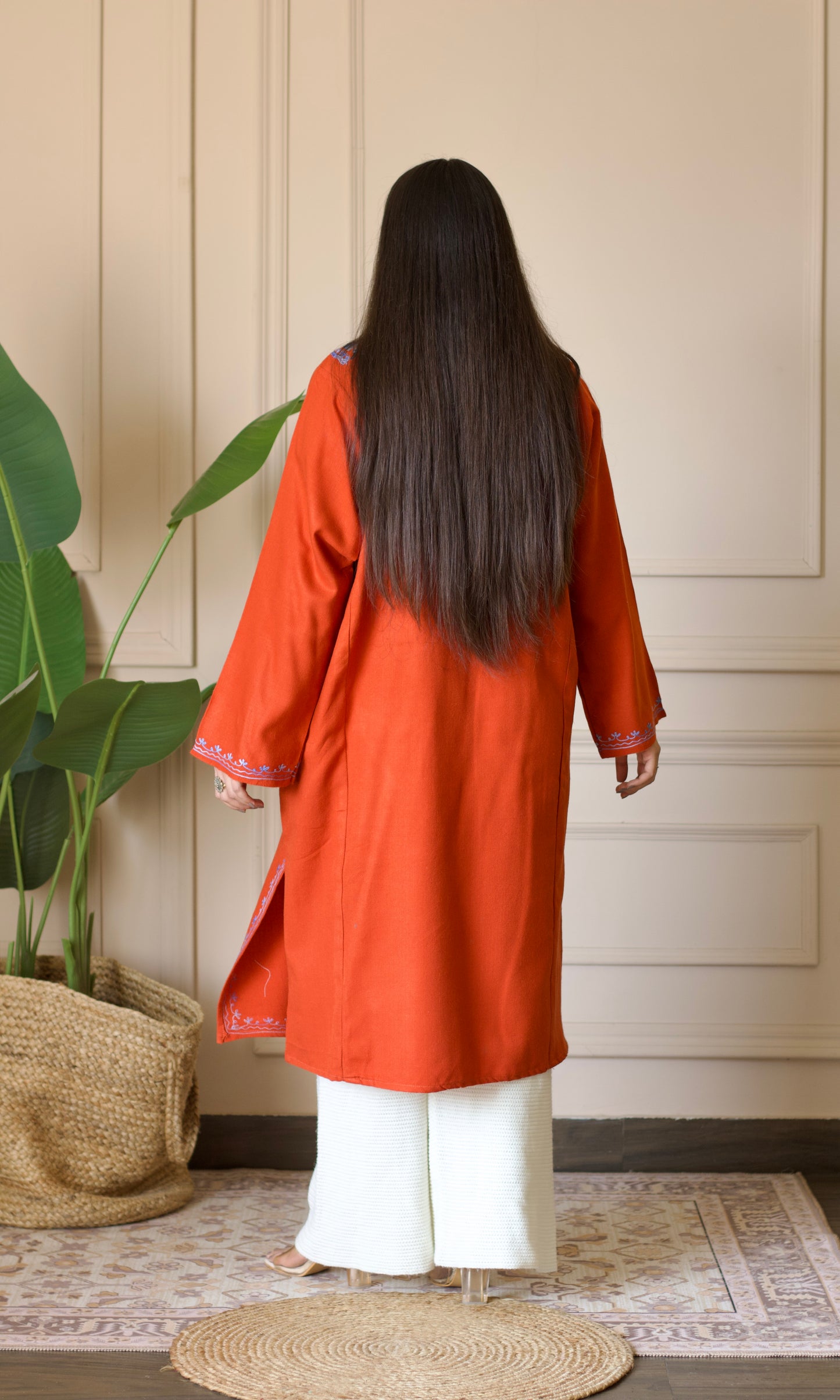 Red Blue Bliss Aari Embroidered Fine Cashmilon Pheran