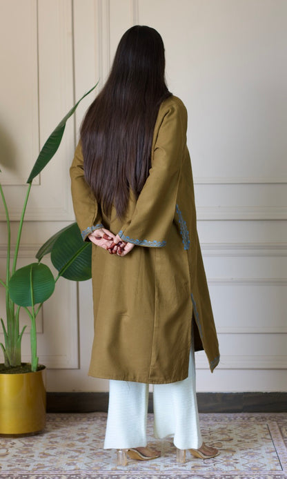 Brown Aari Embroidered Fine Cashmilon Pheran