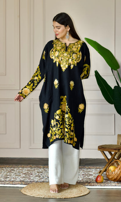 Black Aari Embroidered Wool Pheran