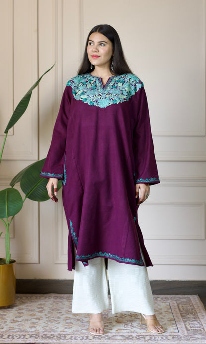 Plum Glow Aari Embroidered Fine Cashmilon Pheran