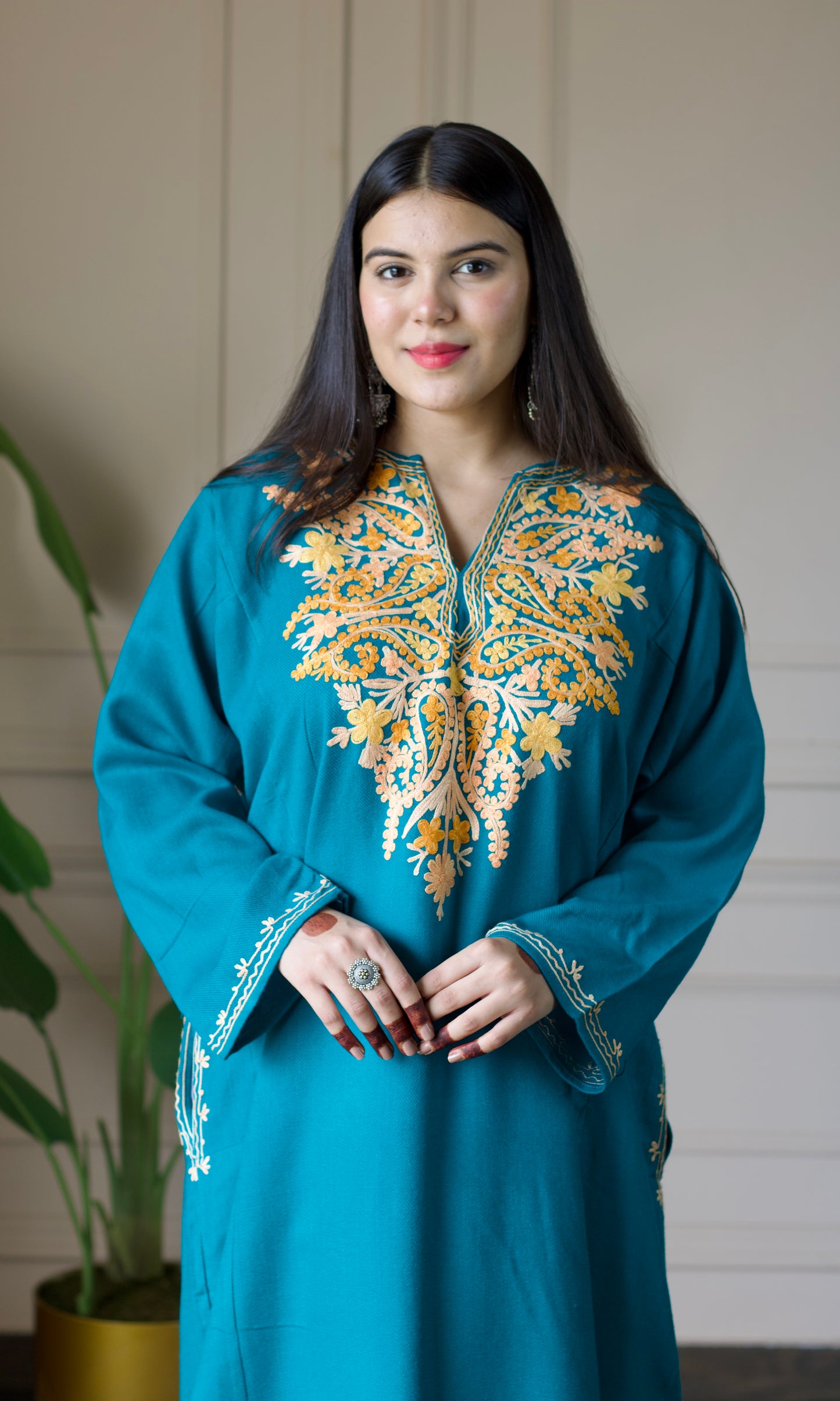 Golden Leaf Aari Embroidered Sea Green Fine Cashmilon Pheran