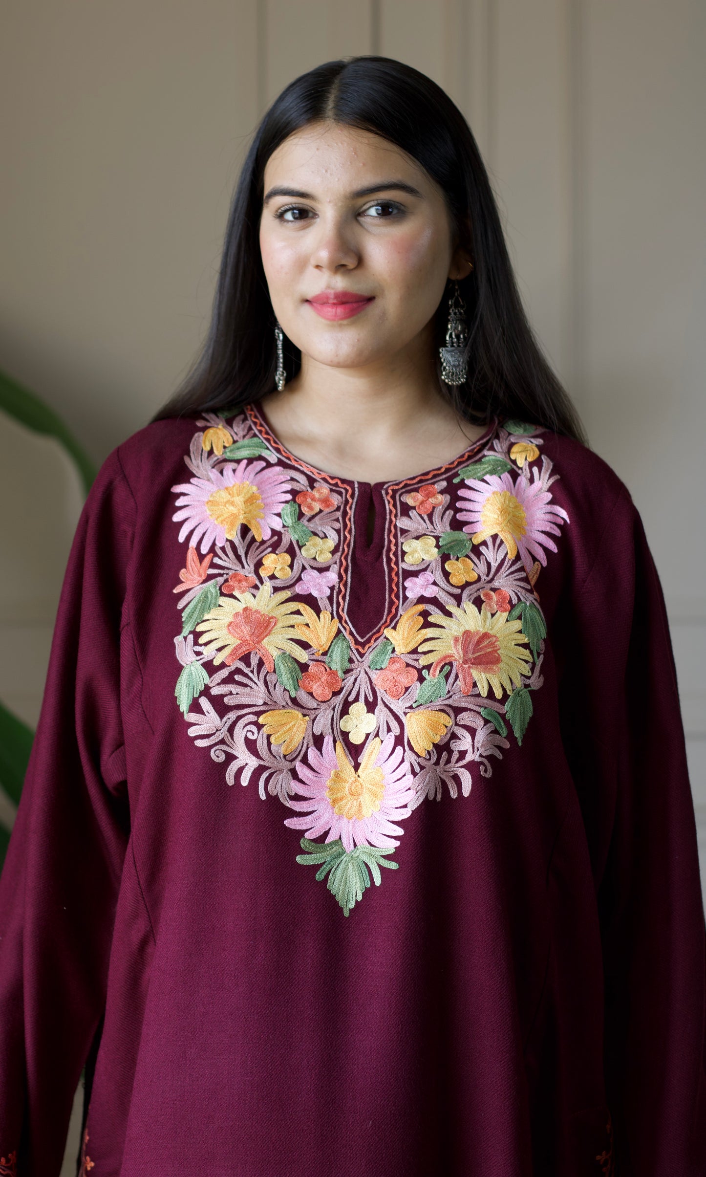Floral Wine Aari Embroidered Fine Cashmilon Pheran