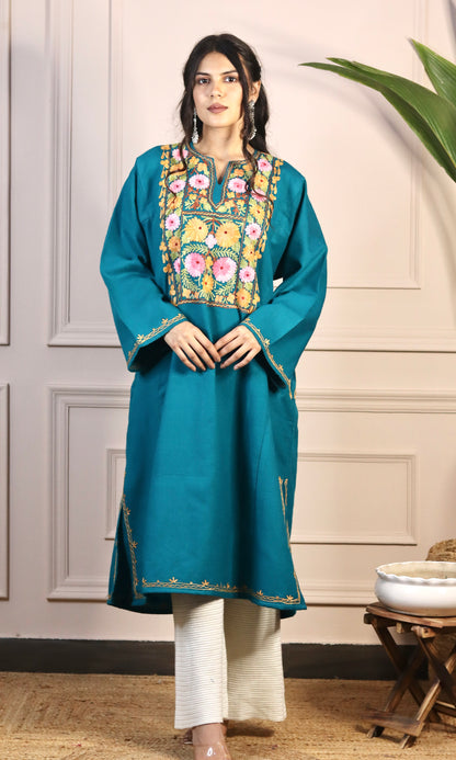 Sea Green Aari Embroidered Fine Cashmilon Pheran