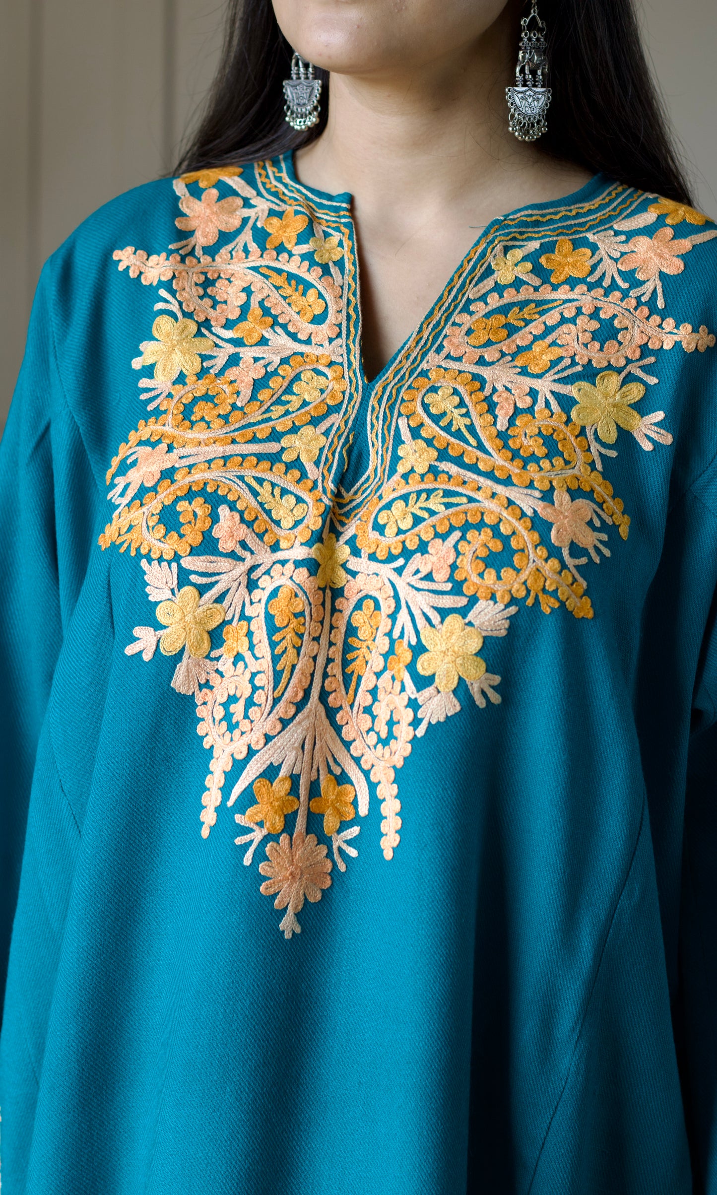 Golden Leaf Aari Embroidered Sea Green Fine Cashmilon Pheran