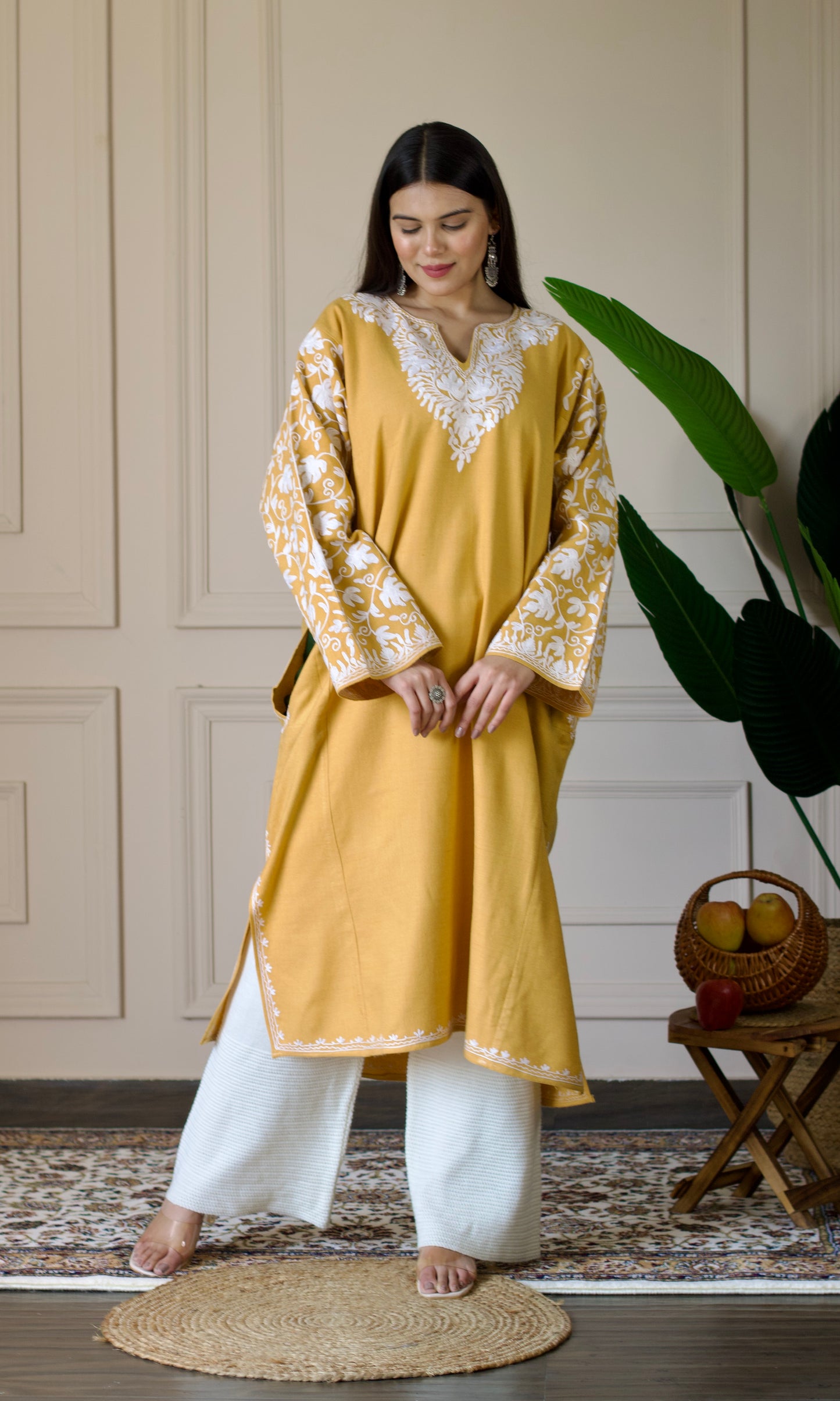 Yellow Cashmilon Pheran with White Aari Embroidery