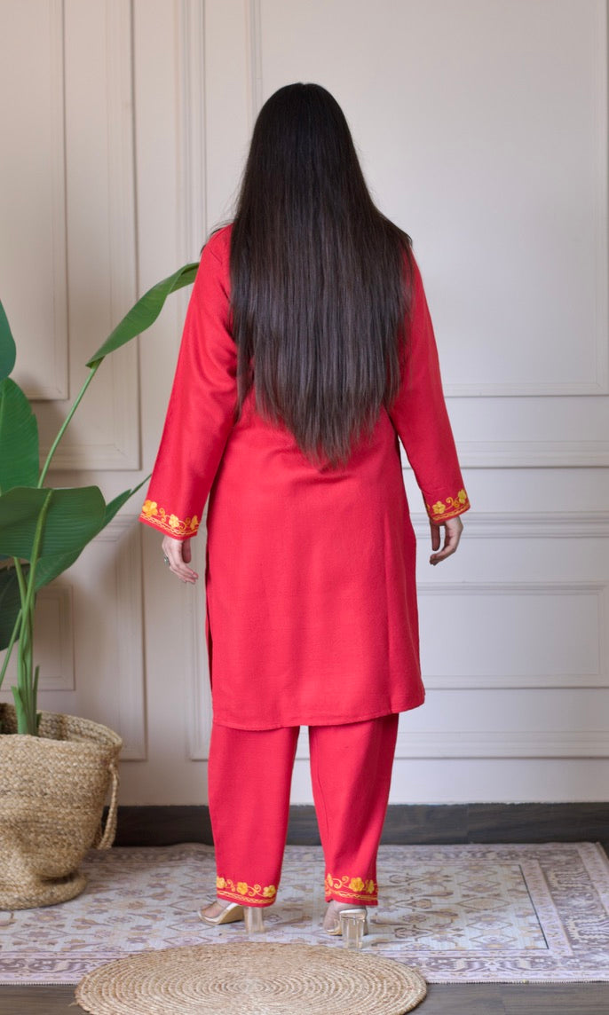 Pink Kashmiri Aari Woollen Co-ord Set - Golden Glow