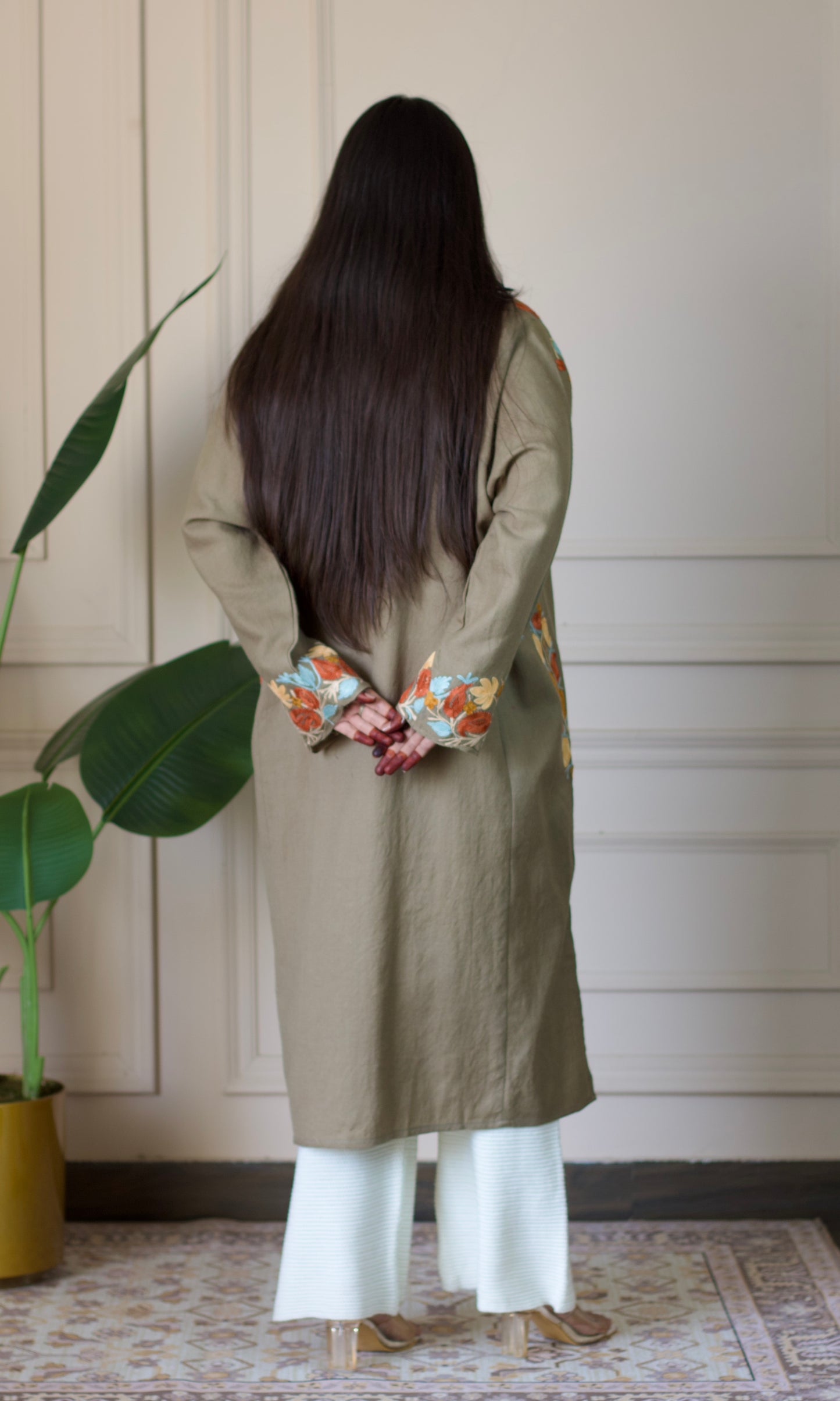 Beige Aari Embroidered Wool Pheran