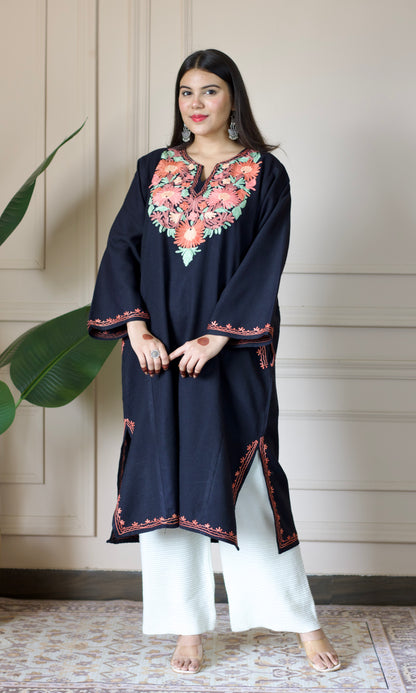 Floral Glow Aari Embroidered Black Fine Cashmilon Pheran