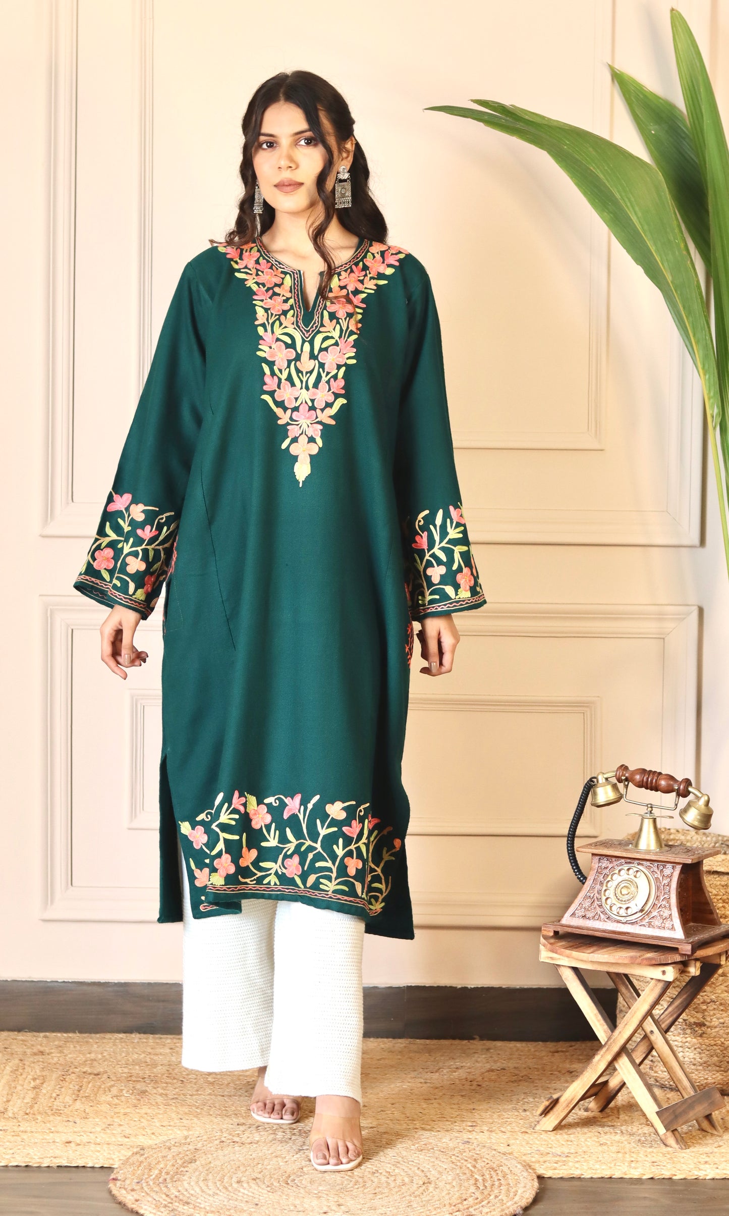 Bottle Green Aari Embroidered Fine Cashmilon Pheran