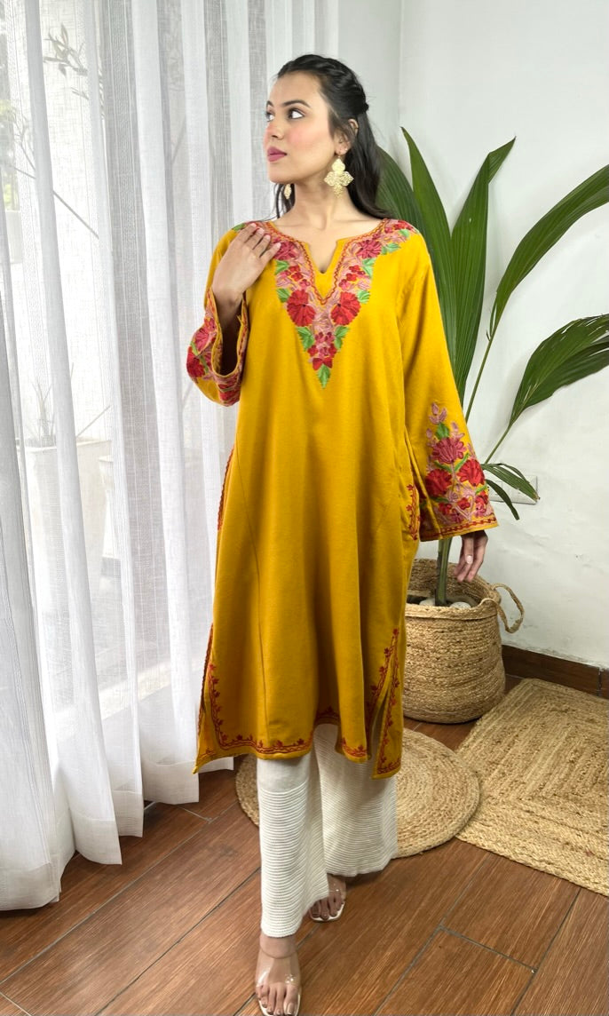 Mustard Bloom Pink Aari Embroidered Fine Cashmilon Pheran