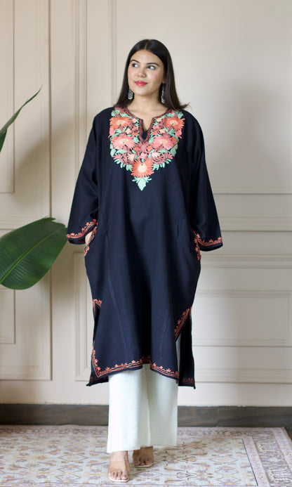 Floral Glow Aari Embroidered Black Fine Cashmilon Pheran