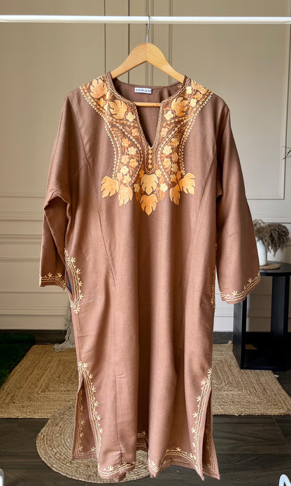 Brown Aari Embroidered Fine Cashmilon Pheran