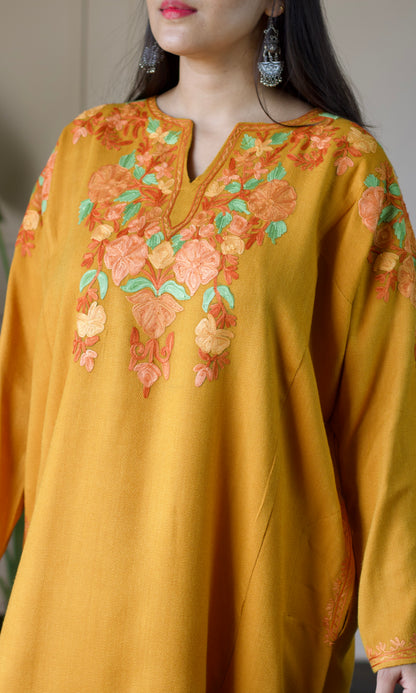 Saffron Bloom Aari Embroidered Mustard Fine Cashmilon Pheran