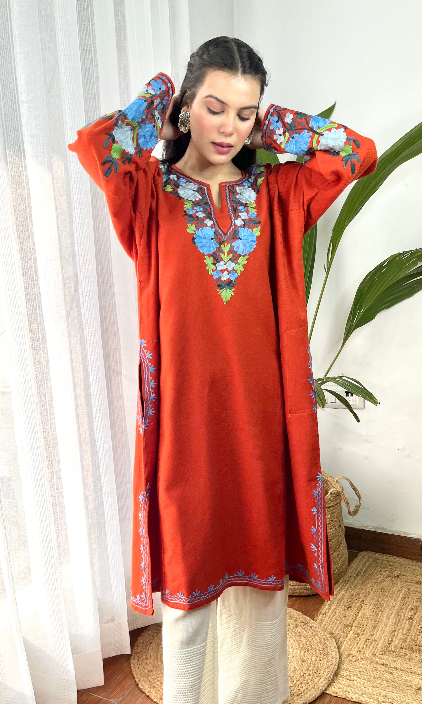 Rustic Charm Blue Aari Embroidered Fine Cashmilon Pheran