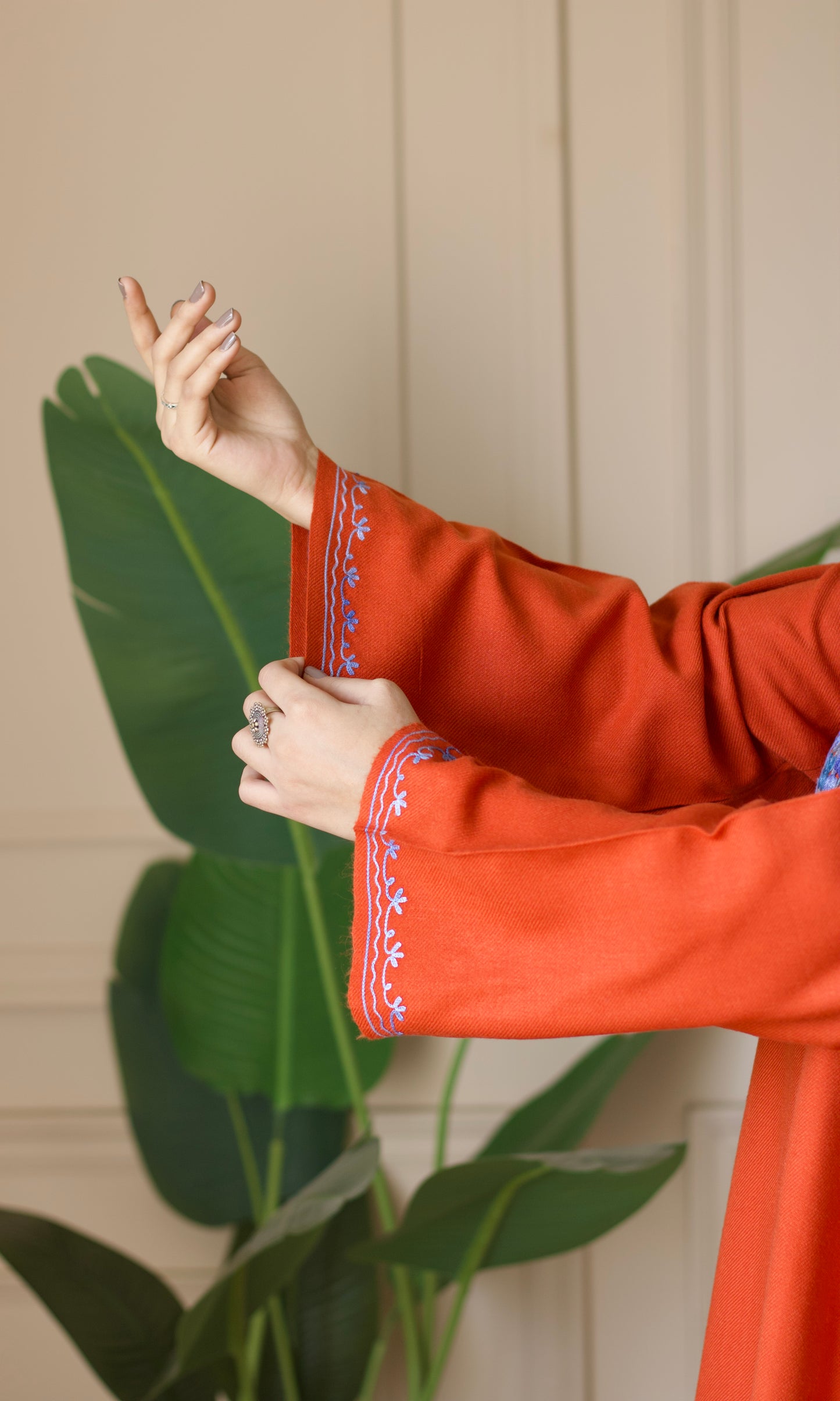 Red Blue Bliss Aari Embroidered Fine Cashmilon Pheran