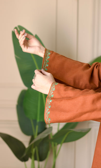 Rust Meadow Aari Embroidered Fine Cashmilon Pheran