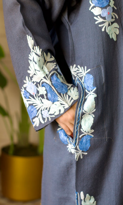 Grey Aari Embroidered Wool Pheran