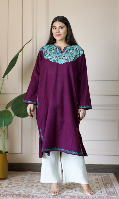 Plum Glow Aari Embroidered Fine Cashmilon Pheran