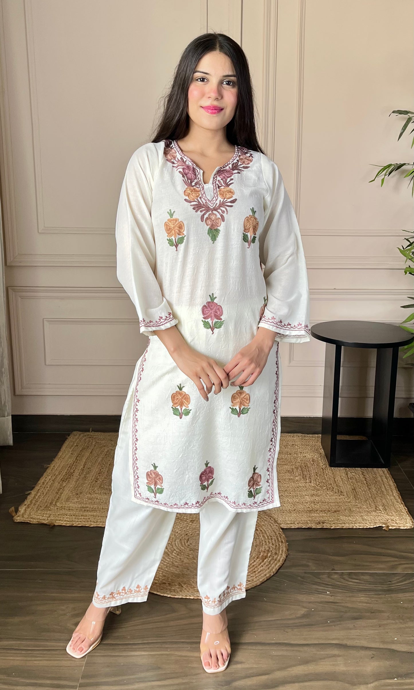 White Aari Embroidered Crushed Cotton Kurti