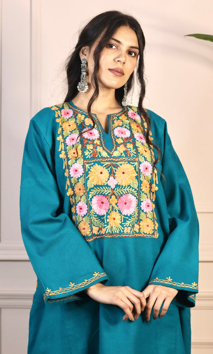 Sea Green Aari Embroidered Fine Cashmilon Pheran