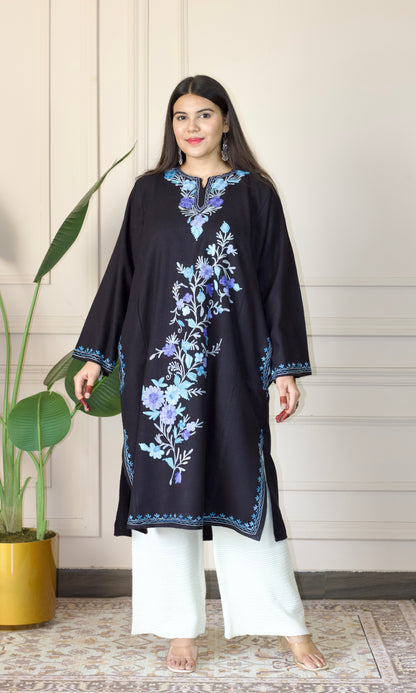 Blue Bliss Aari Embroidered Black Fine Cashmilon Pheran