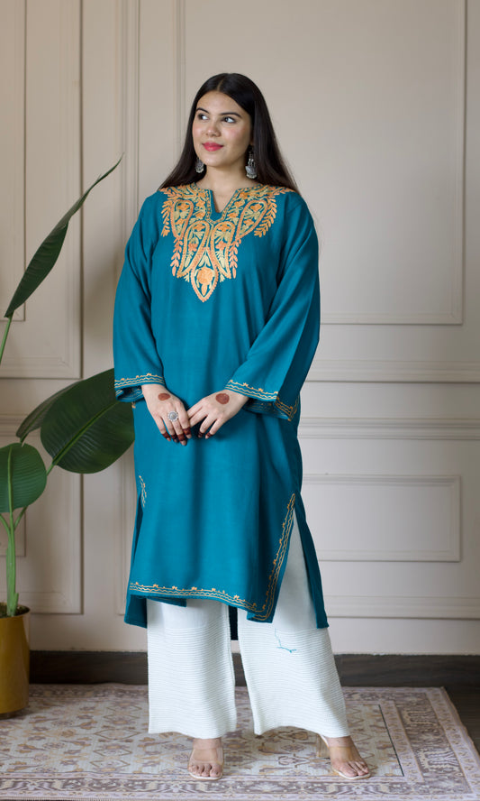 Sea Green Aari Embroidered Fine Cashmilon Pheran