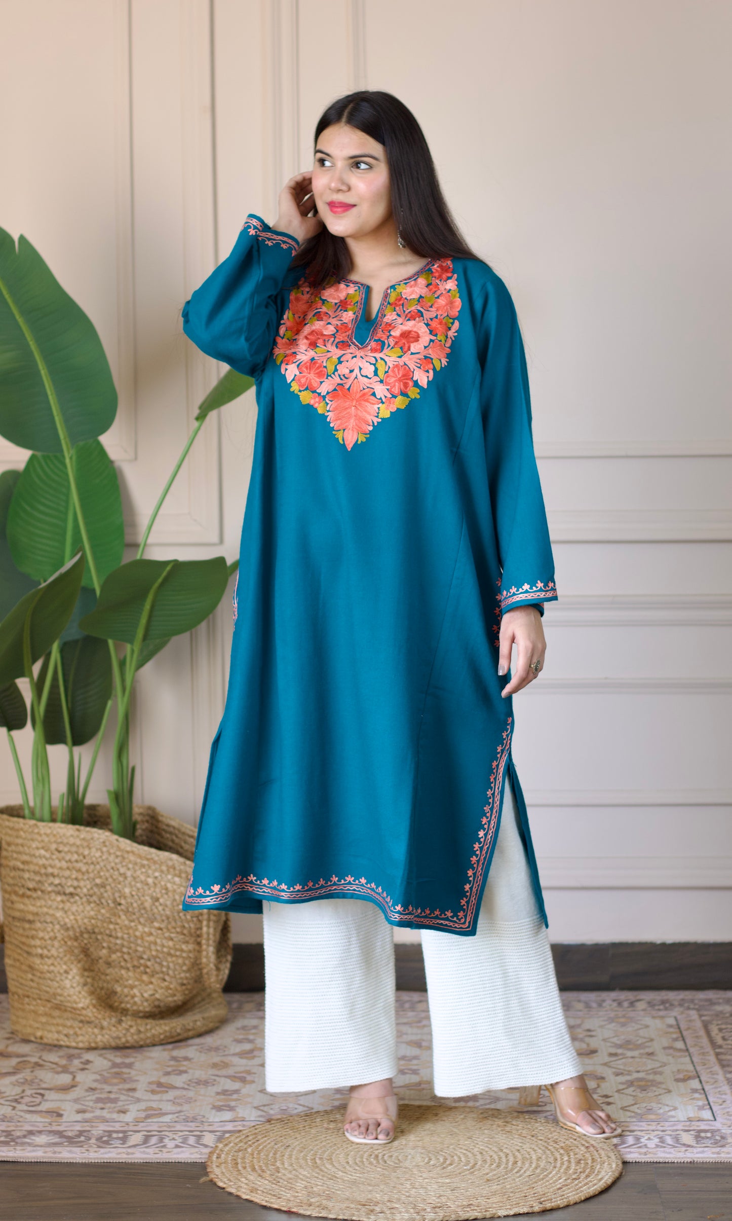 Sea Green Blossom Aari Embroidered Fine Cashmilon Pheran