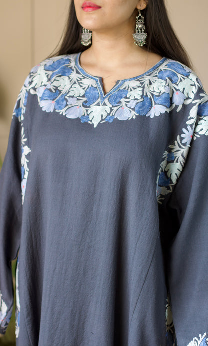 Grey Aari Embroidered Wool Pheran