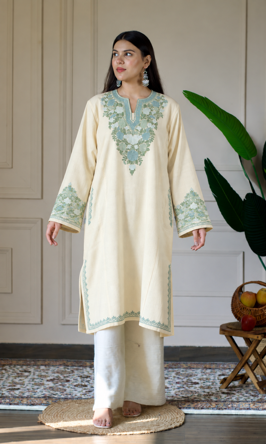 Pearl Mint Bloom Aari Embroidered Fine Cashmilon Pheran