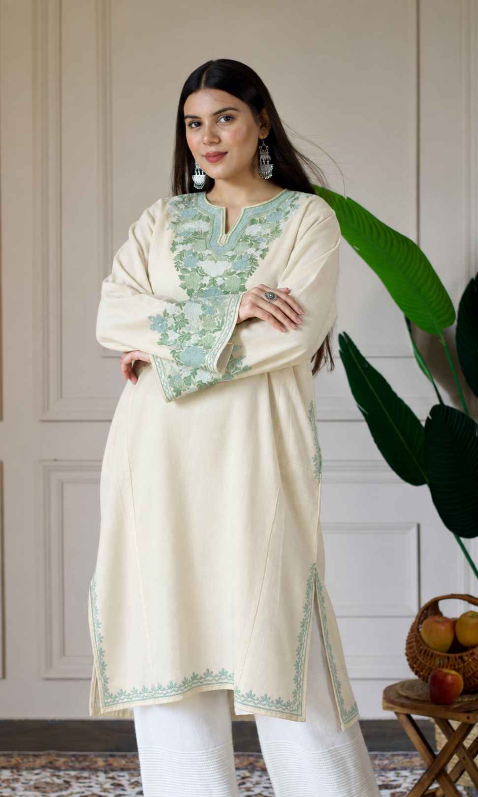 Pearl Mint Bloom Aari Embroidered Fine Cashmilon Pheran