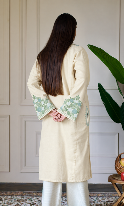 Pearl Mint Bloom Aari Embroidered Fine Cashmilon Pheran