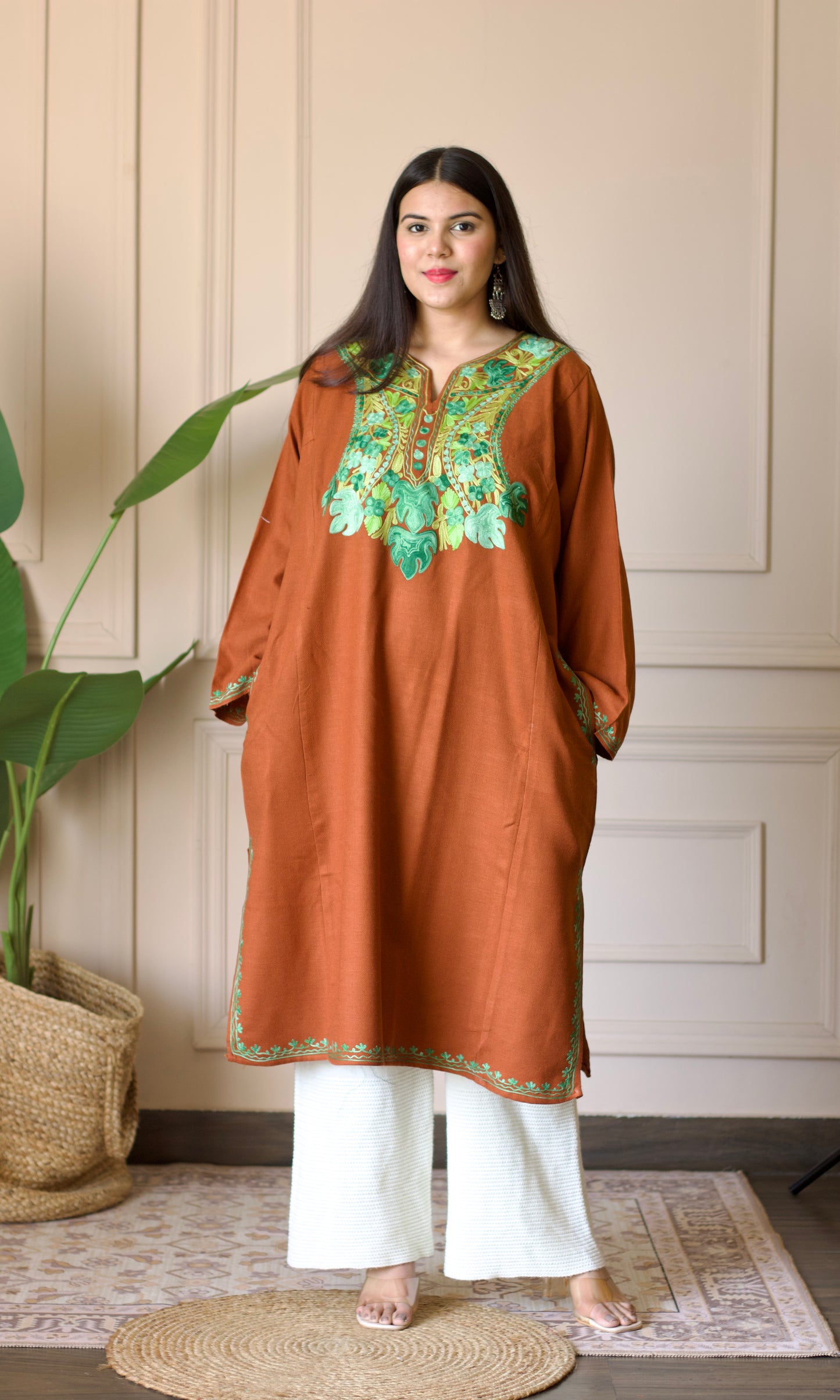 Rust Meadow Aari Embroidered Fine Cashmilon Pheran