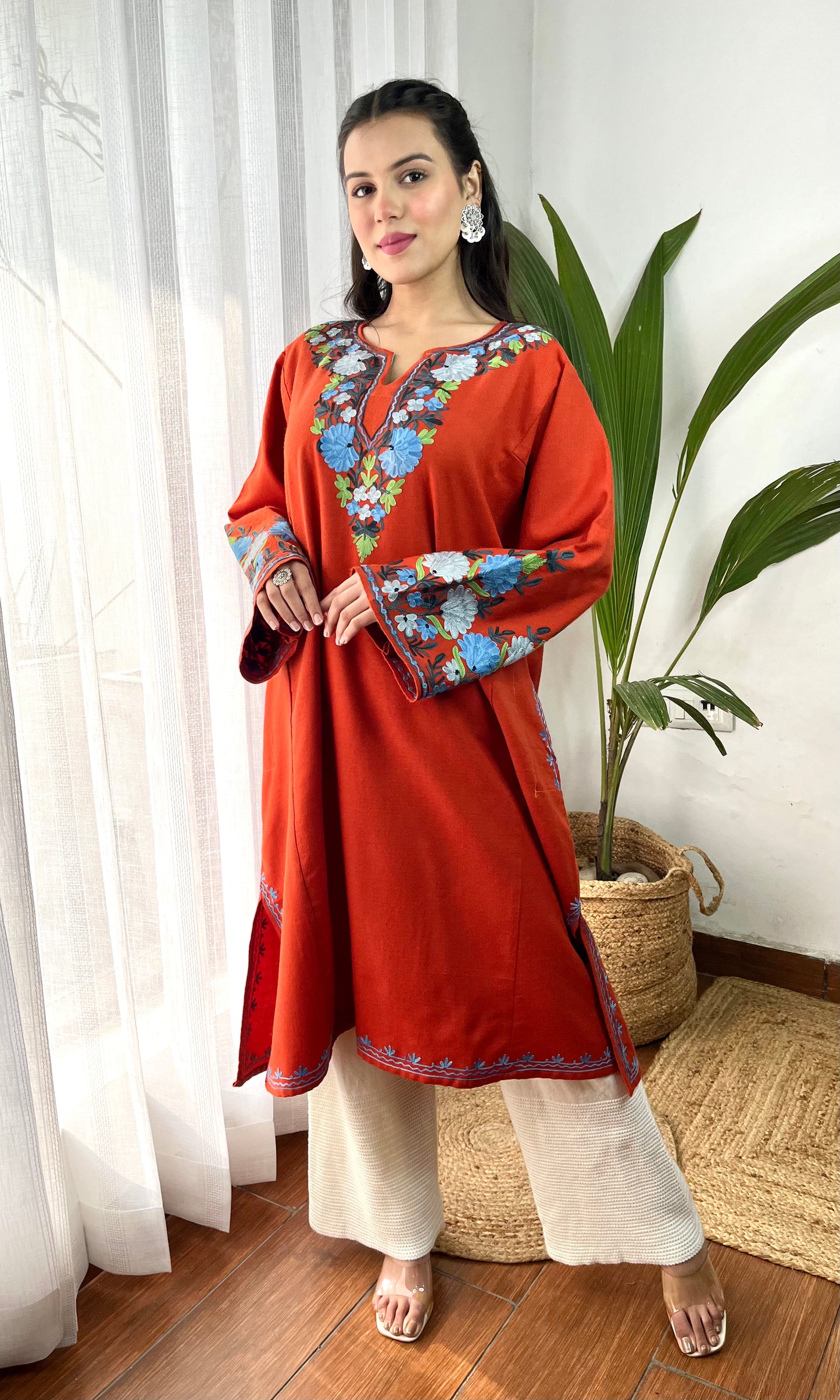 Rustic Charm Blue Aari Embroidered Fine Cashmilon Pheran