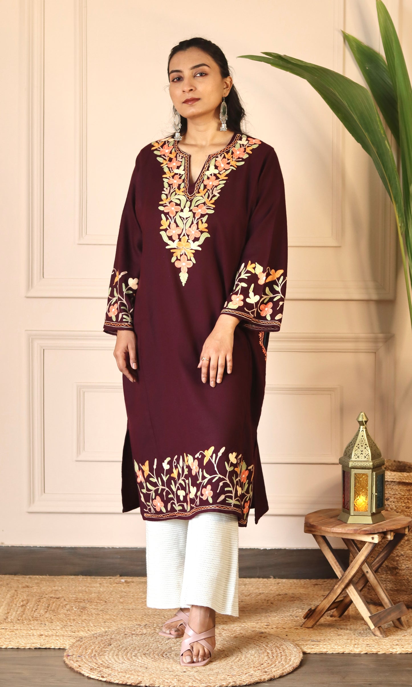 Wine Aari Embroidered Fine Cashmilon Pheran